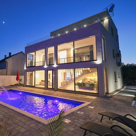 Rhapsody In Green - Luxury Villa In Zadar Crno Exteriör bild